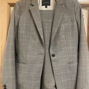Banana Republic Blazer Long and Lean Style